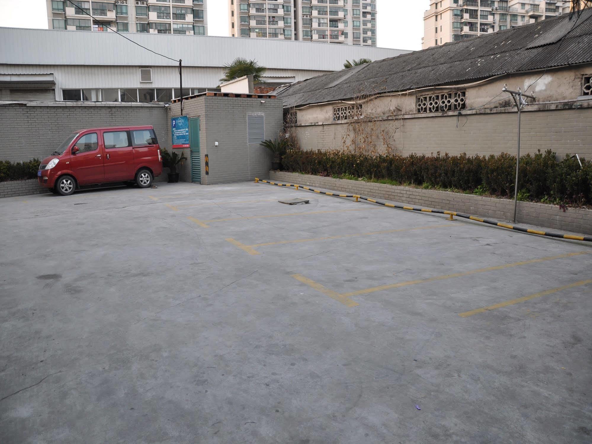 Jingjiang Inn Shanghai Hutai Road Exterior foto